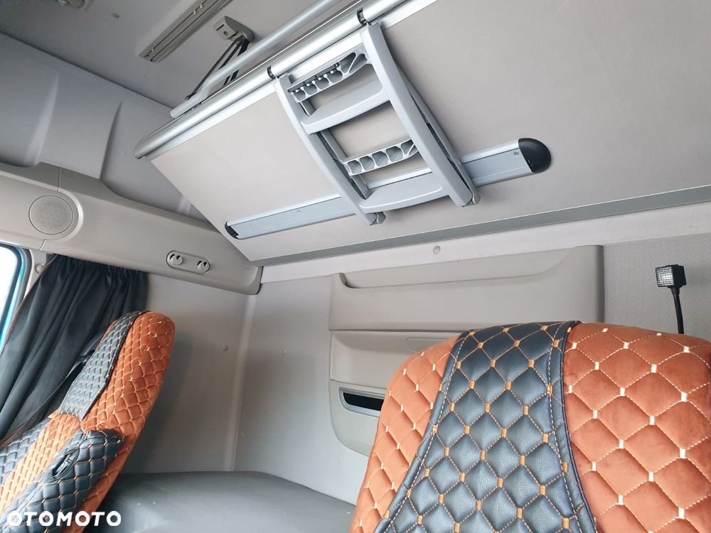 KABINA Z KLIMATYZACJĄ 2018r. DAF XF 106 LIFT SUPER SPACE CAB - 7
