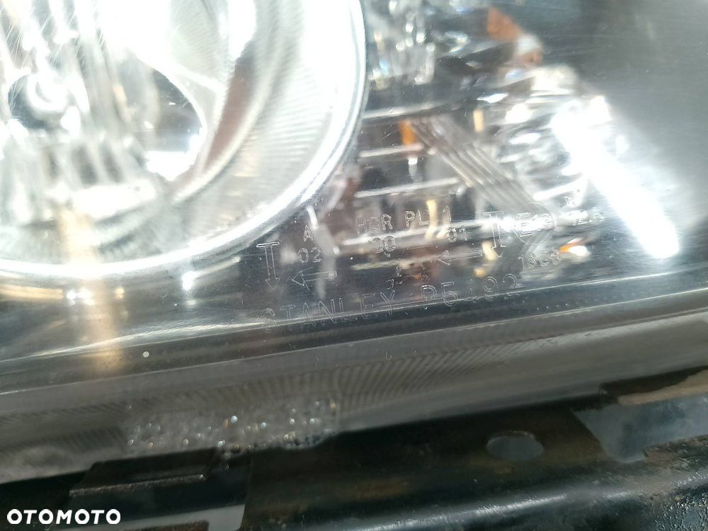 LAMPA PRZÓD PRAWA HONDA CIVIC VIII P5492 - 6