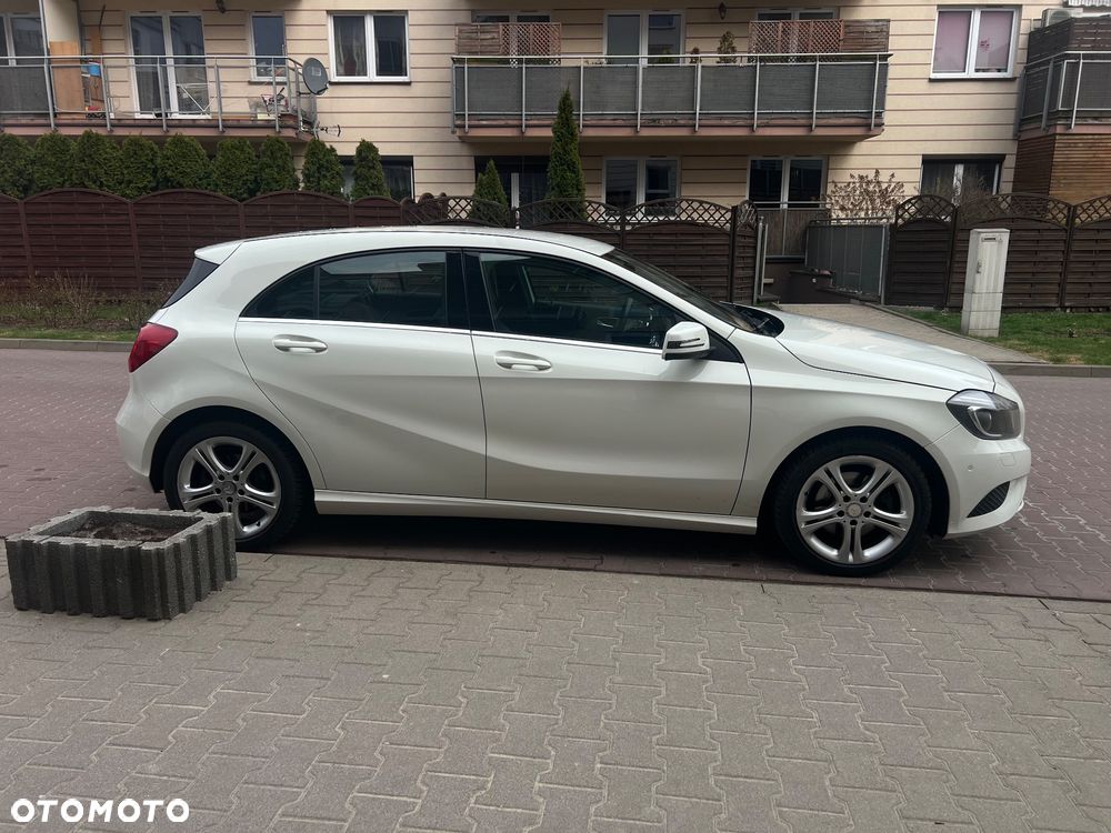 Mercedes-Benz Klasa A 180 (BlueEFFICIENCY) 7G-DCT - 7