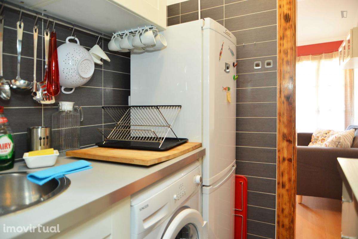 Apartamento com 1 quartos - localizado em Intendente Lisbon - Grande imagem: 2/14