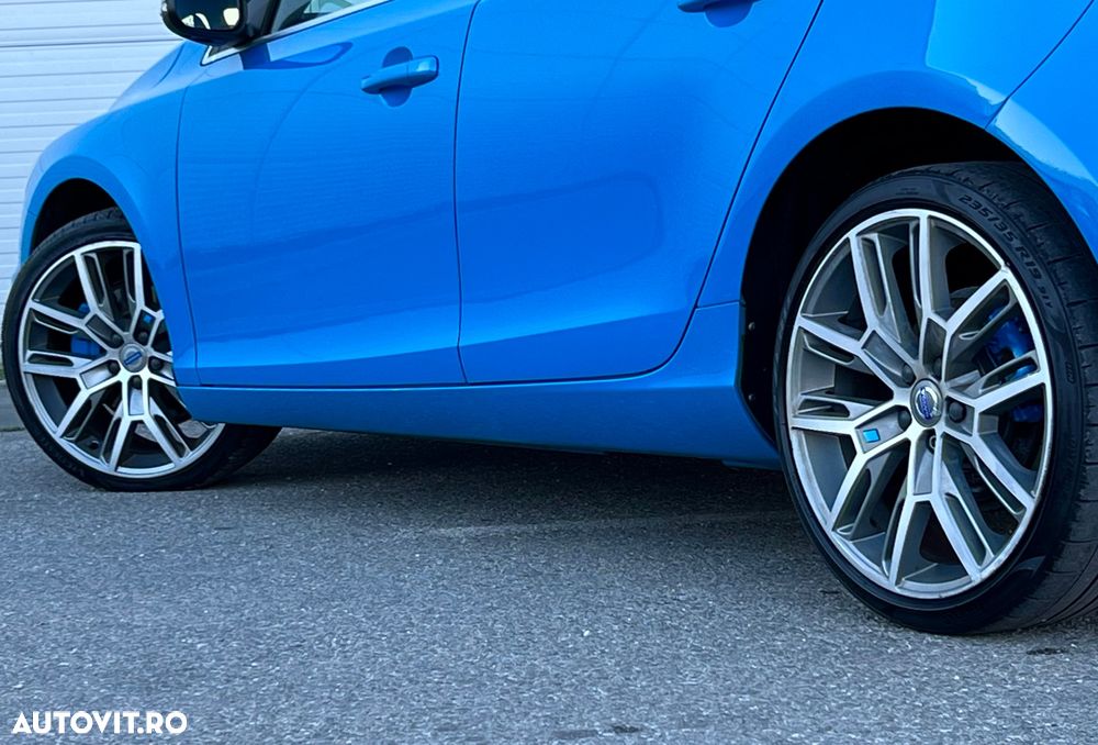 Volvo V40 D3 Geartronic RDesign - 30