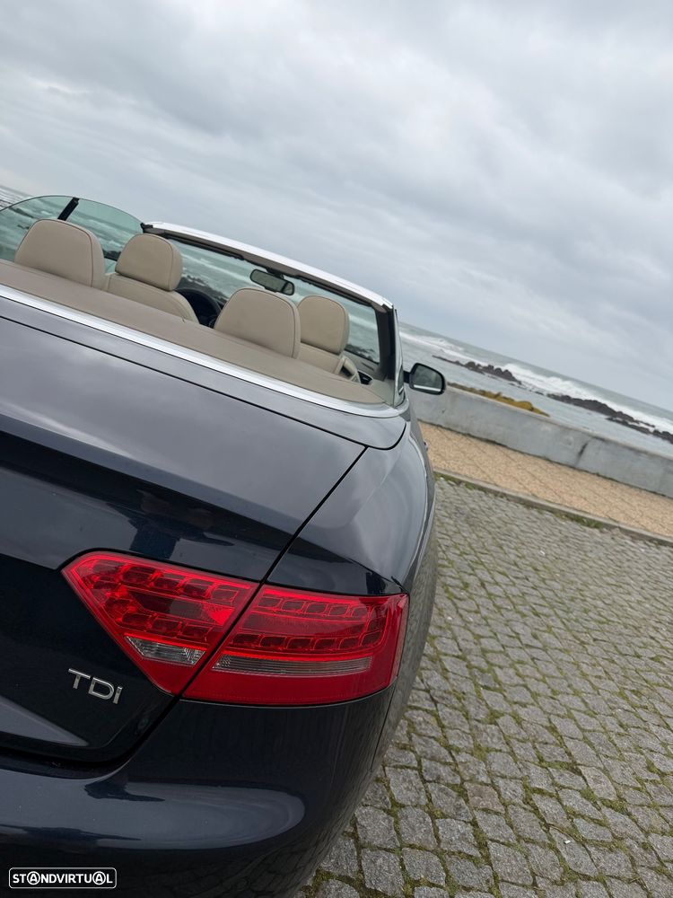 Audi A5 Cabrio 2.0 TDi S-line - 9