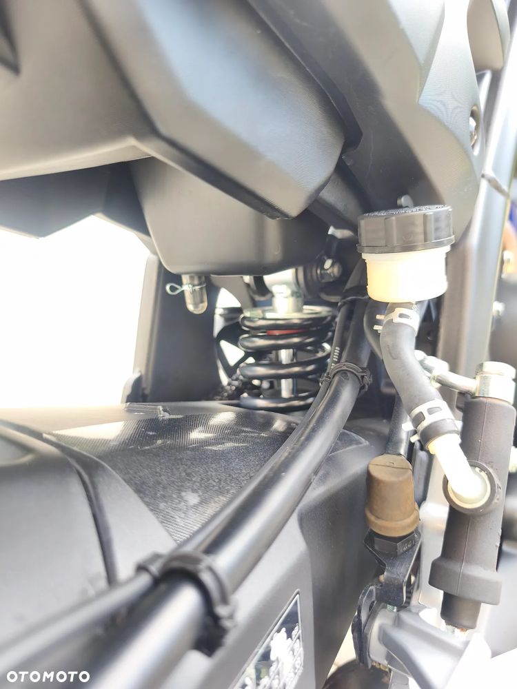 Yamaha MT - 16