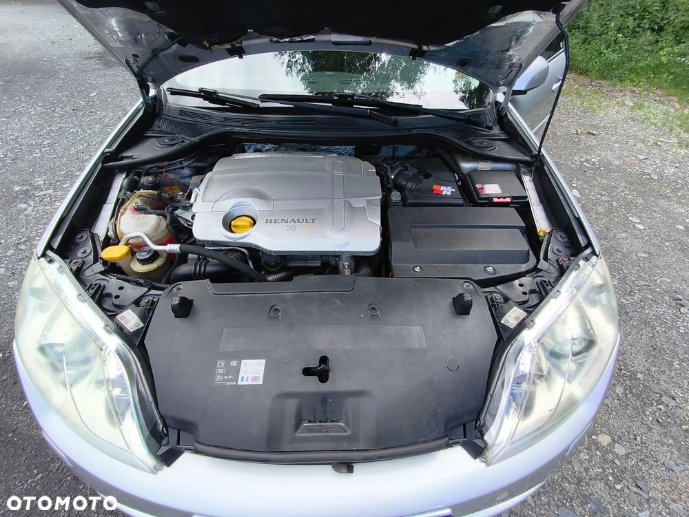 Renault Laguna dCi 150 FAP GT - 28