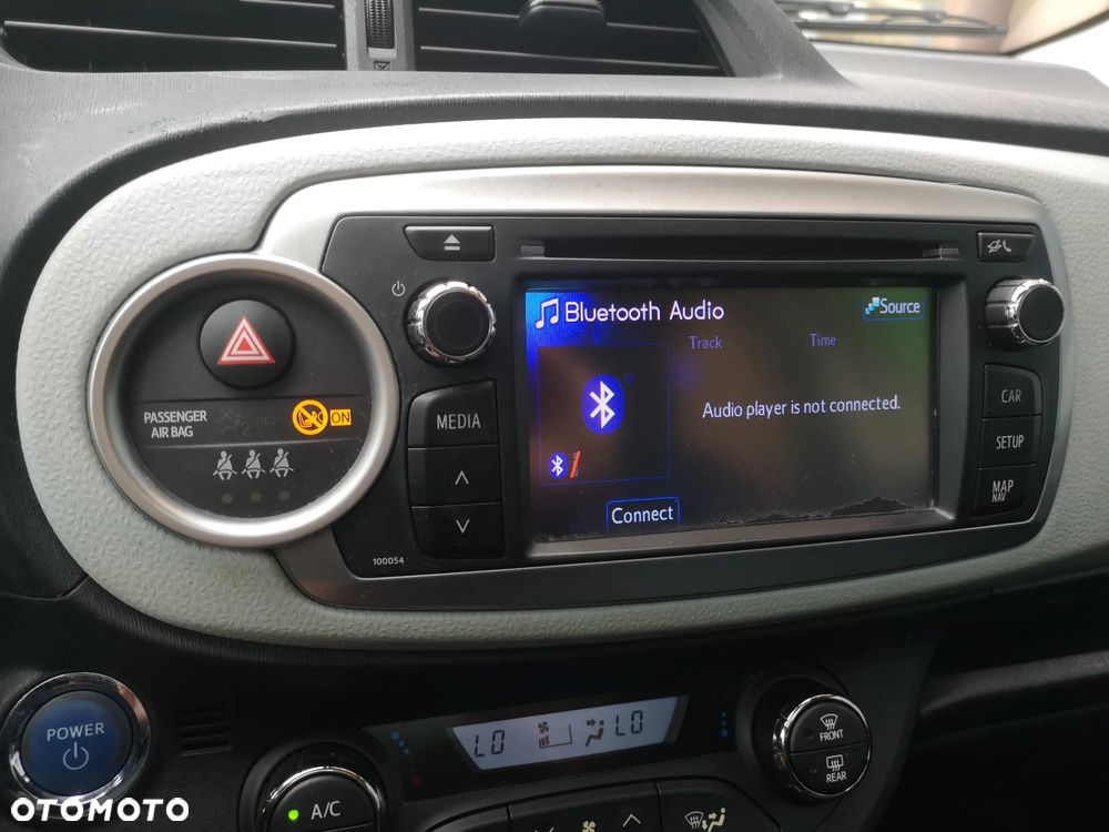 Toyota Yaris Hybrid 100 Premium - 20