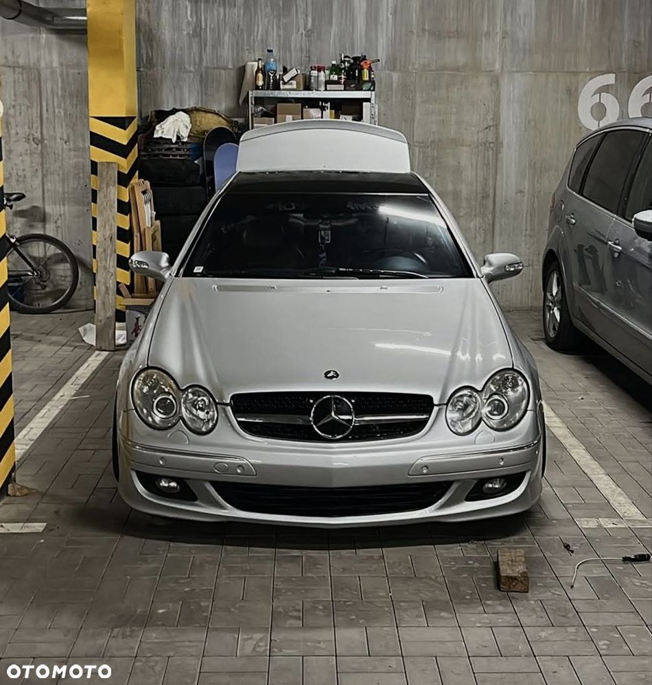 Mercedes-Benz CLK - 8