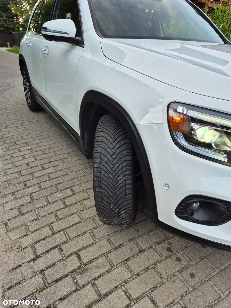 Mercedes-Benz GLB 250 8G-DCT - 10