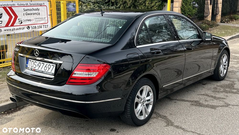 Mercedes-Benz Klasa C 180 BlueEFFICIENCY 7G-TRONIC Avantgarde - 4