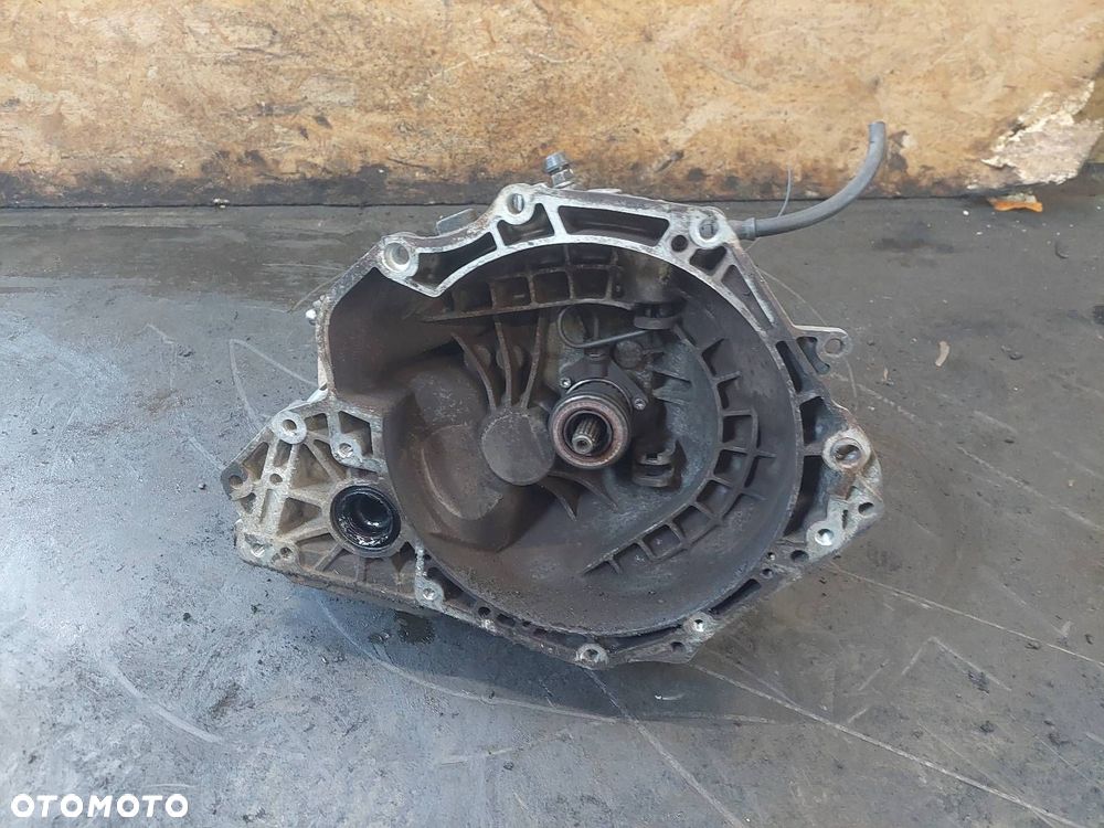 SKRZYNIA BIEGÓW OPEL CORSA C 1.0 12V MANUAL 5 BIEGÓW F13C394 - 1