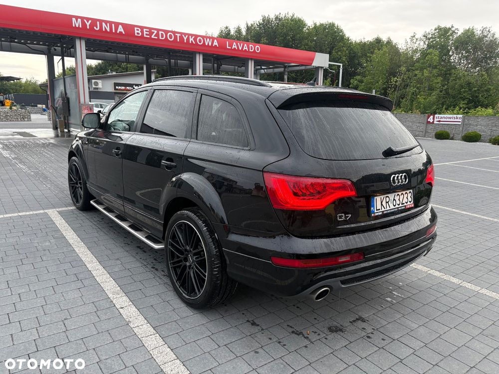 Audi Q7 - 15