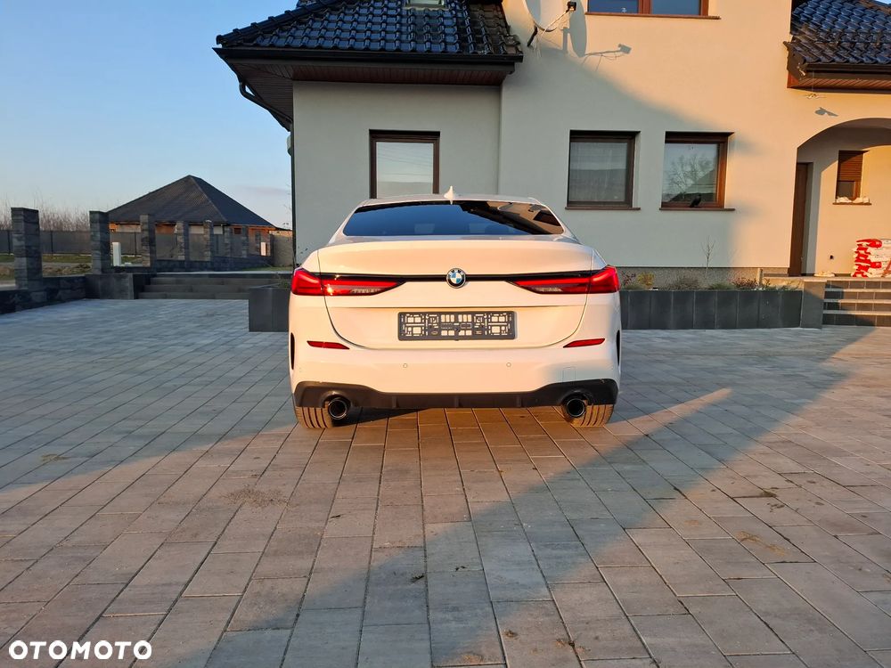 BMW Seria 2 218d M Sport - 6