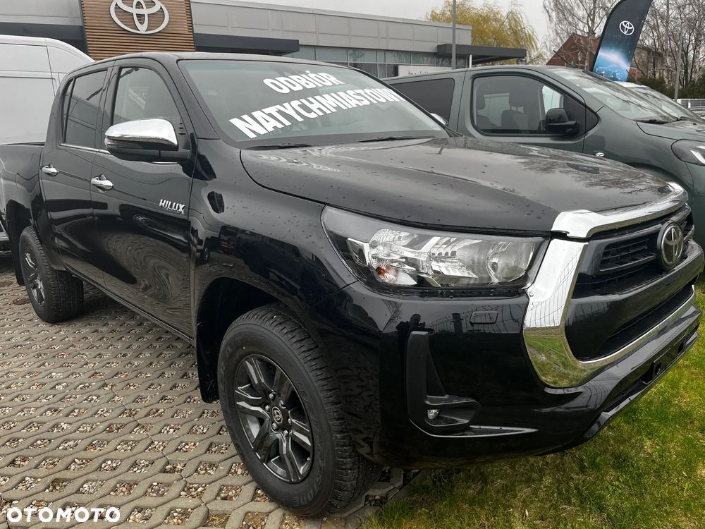 Toyota Hilux - 10