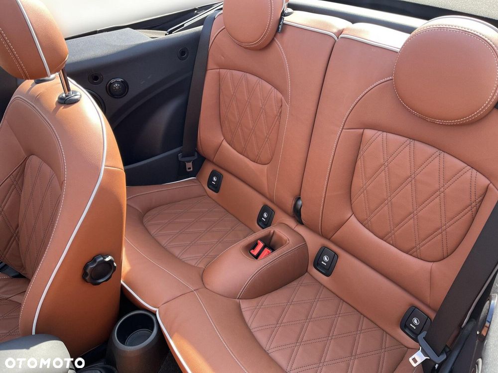 MINI John Cooper Works - 17