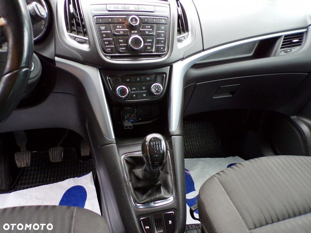 Opel Zafira - 29