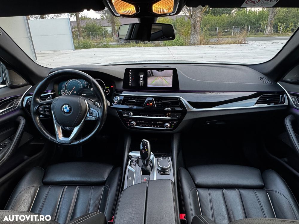 BMW Seria 5 520d Efficient Dynamics Edition Aut. Sport Line - 9