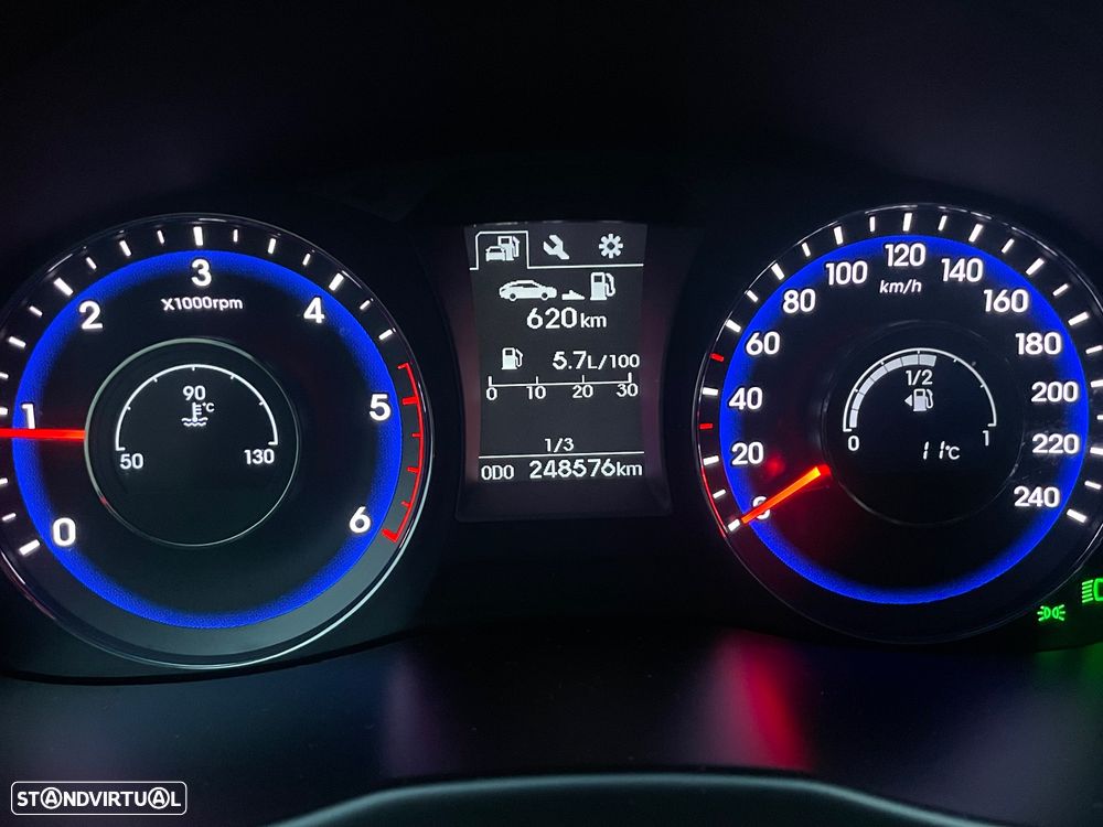 Hyundai i40 SW 1.7 CRDi Blue Comfort - 13