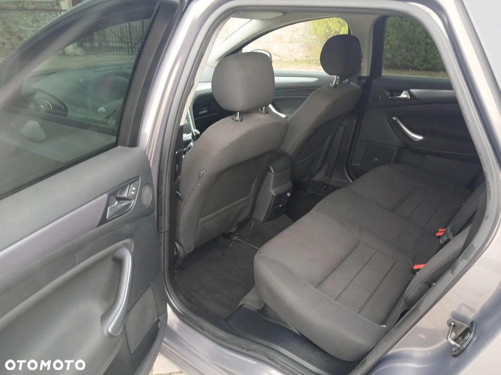 Ford Mondeo 2.2 TDCi Titanium - 17