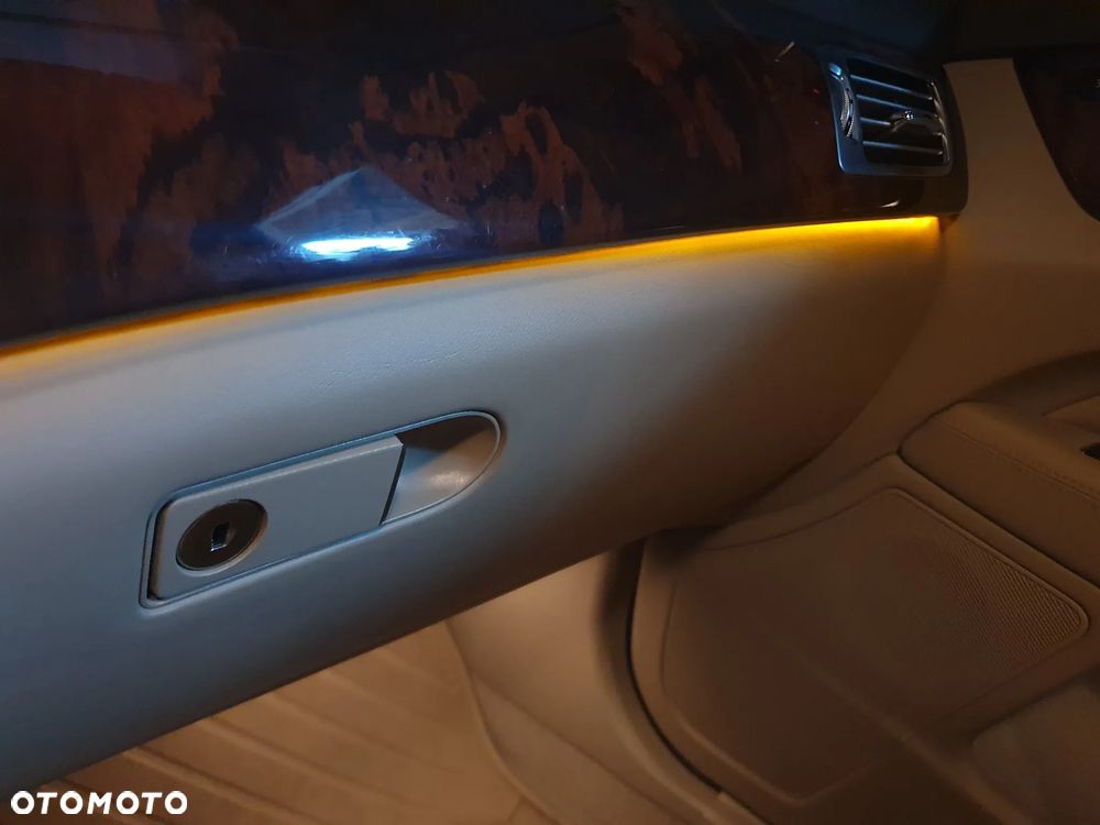 Mercedes-Benz CLS 500 BlueEFFICIENCY - 23