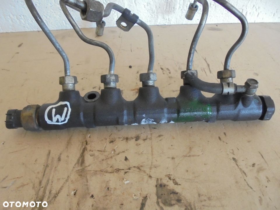 LISTWA WTRYSKOWA AVENSIS T22 COROLLA E12 2.0 D4D - 2