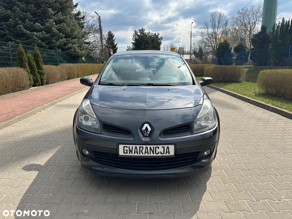 Renault Clio 1.6 16V Privilege - 4