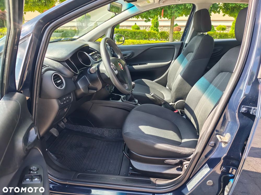 Fiat Punto 1.4 Easy S&S - 12