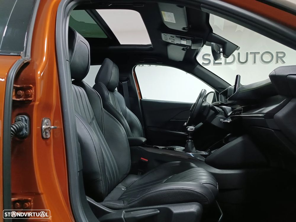 Peugeot 2008 1.2 PureTech GT Line - 14