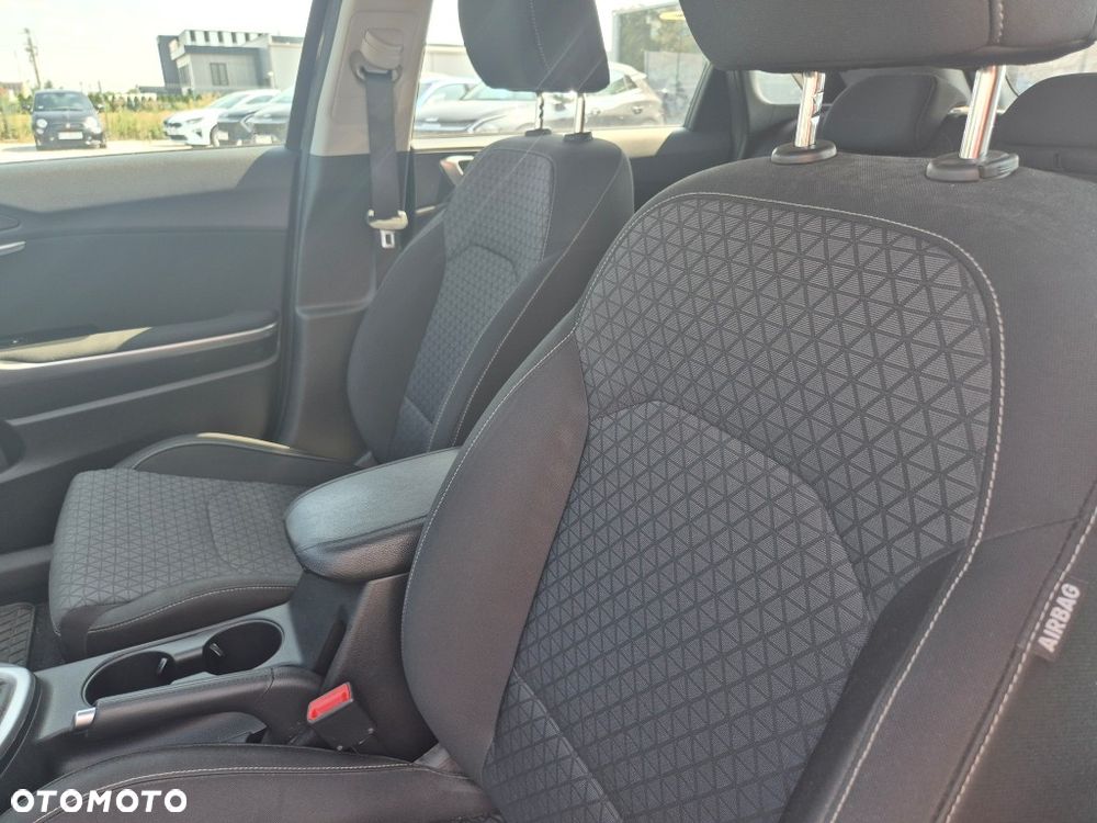 Kia Ceed 1.5 T-GDI M - 13