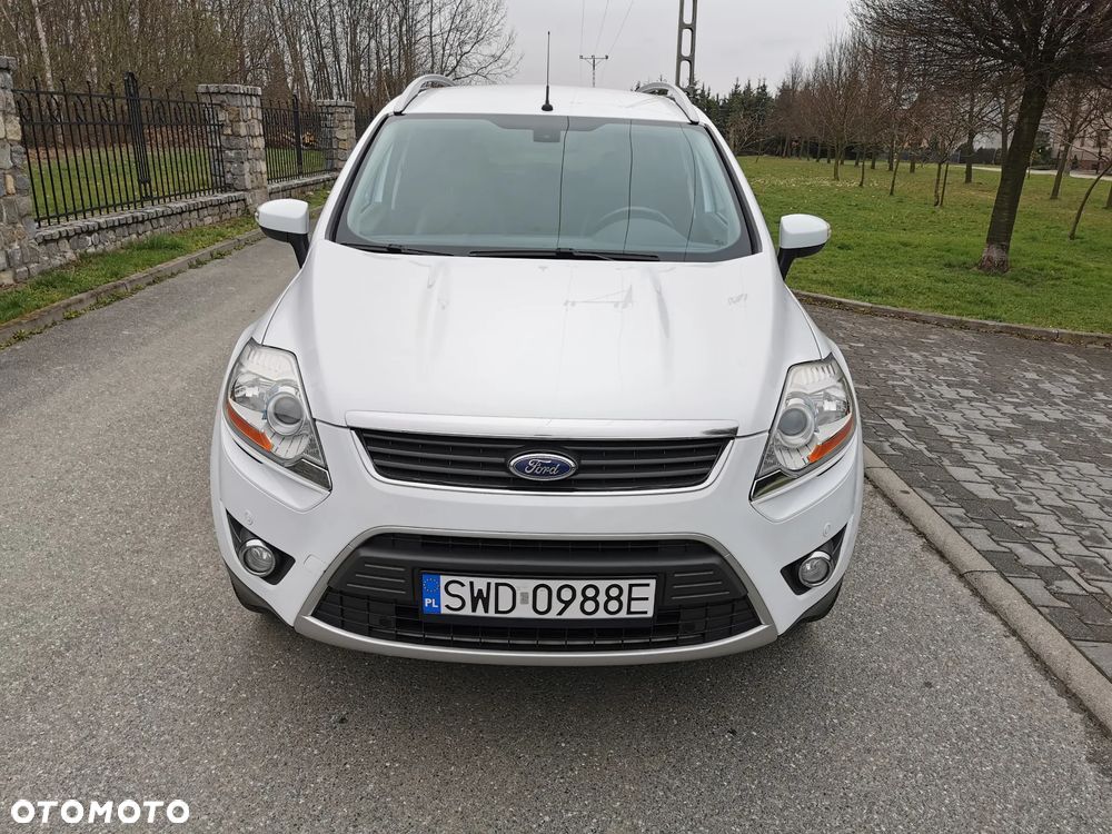 Ford Kuga 2.0 TDCi 2x4 Titanium - 8