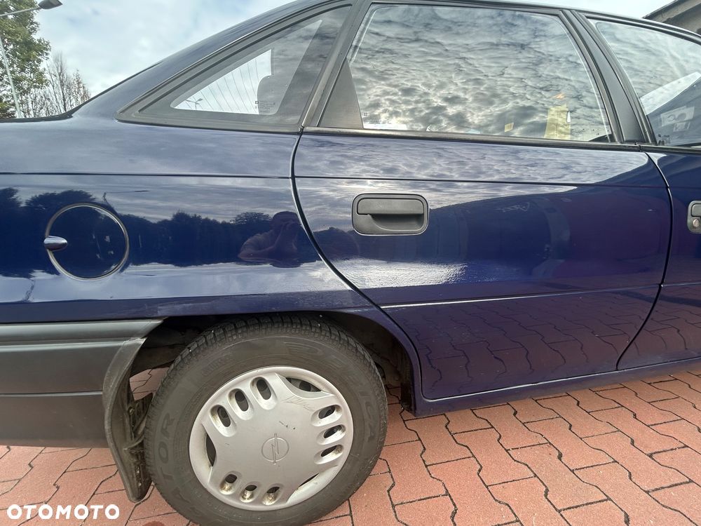Opel Astra 1.4 GL - 35
