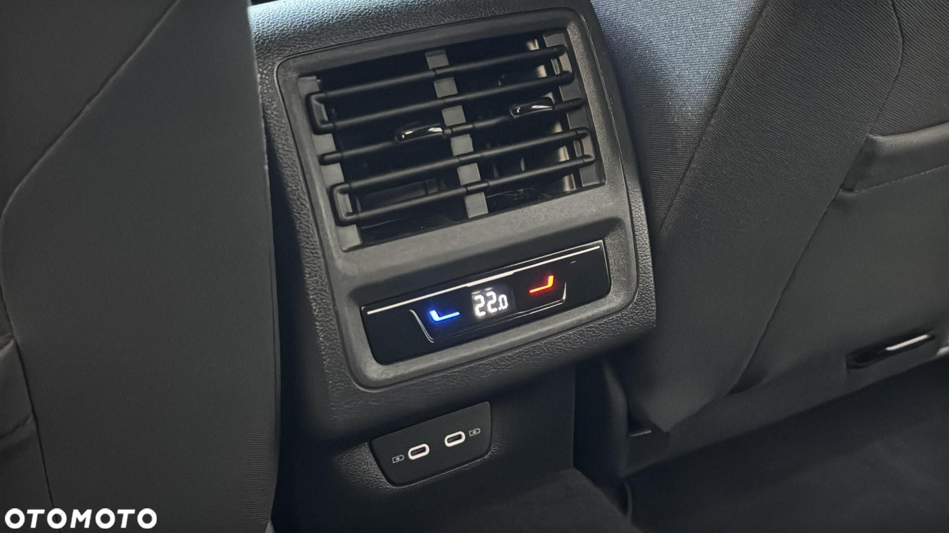 Volkswagen Golf VIII 2.0 TDI Style DSG - 18