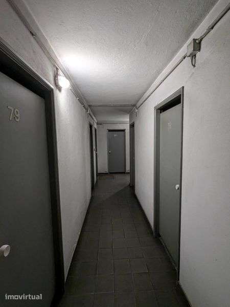 Arrumos/arrecadação em Ribeirão - Grande imagem: 3/4