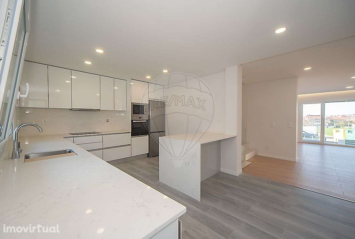 Moradia T4 para venda - Grande imagem: 3/45