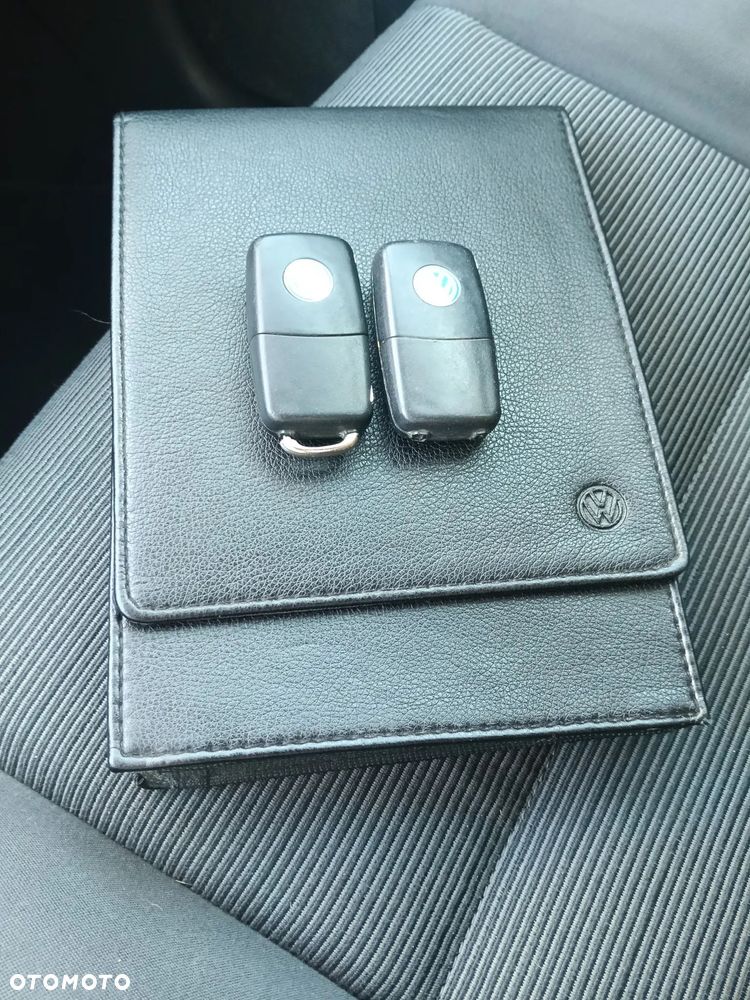 Volkswagen Touran 1.9 TDI Trendline DSG - 15