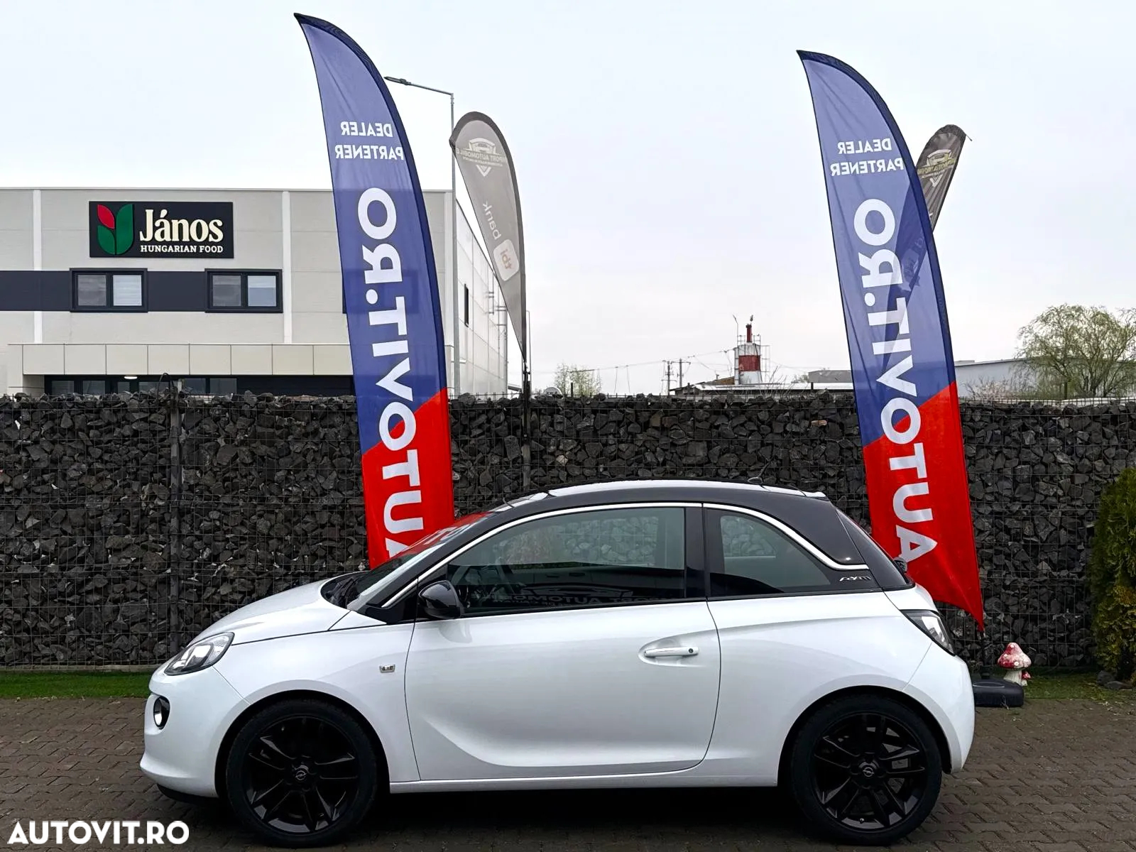 Opel Adam 1.2 - 11