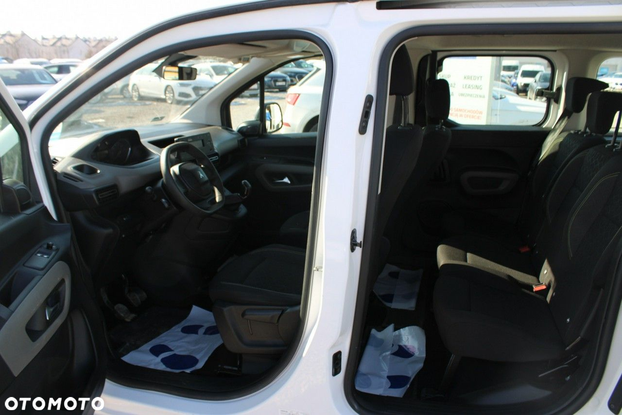 Peugeot Rifter - 14