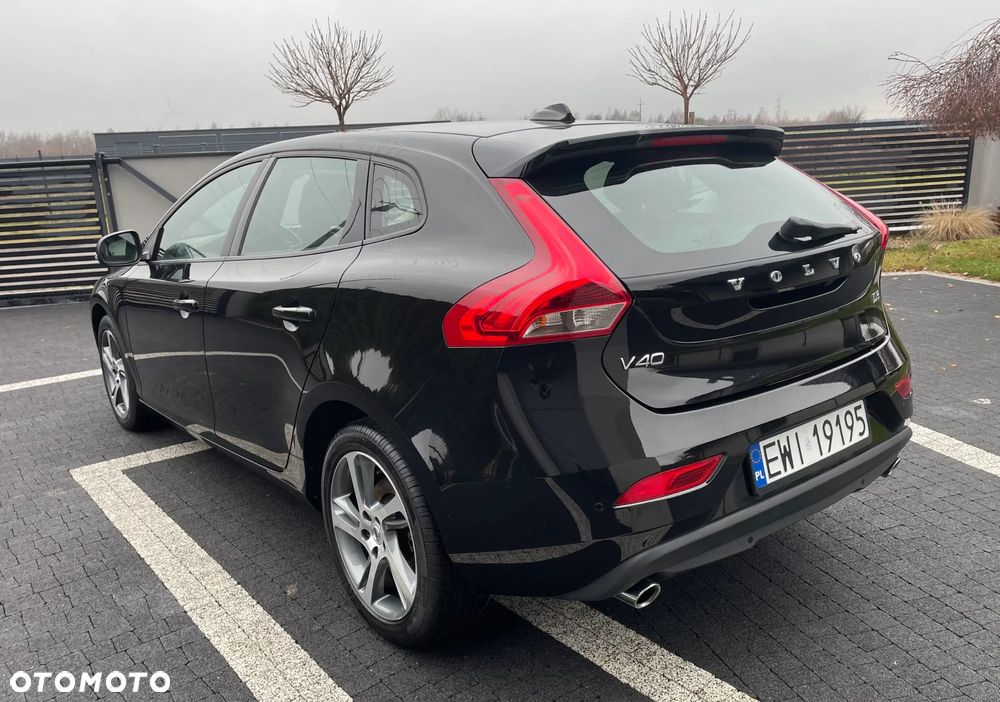Volvo V40 D3 Momentum - 6