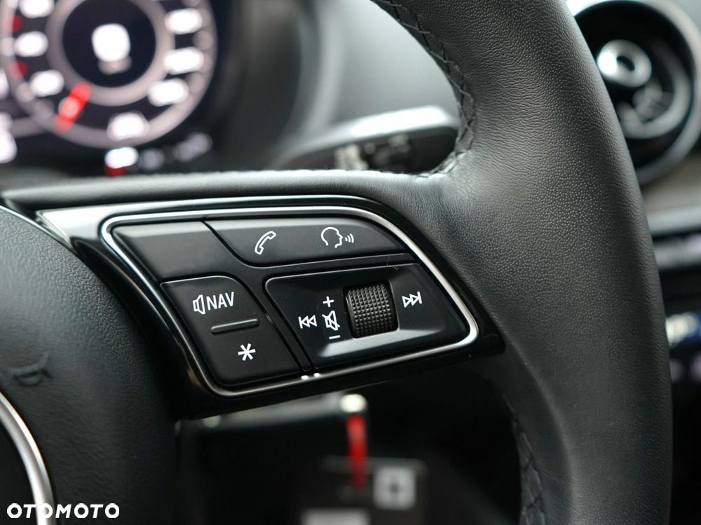 Audi Q2 - 19