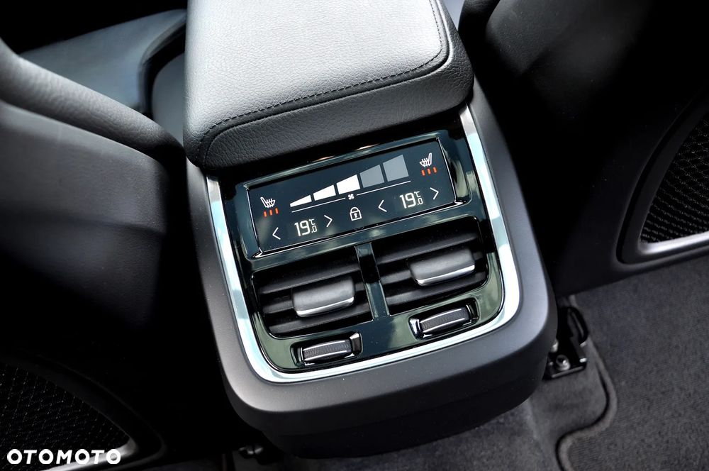 Volvo XC 60 B5 D AWD Geartronic Inscription - 23