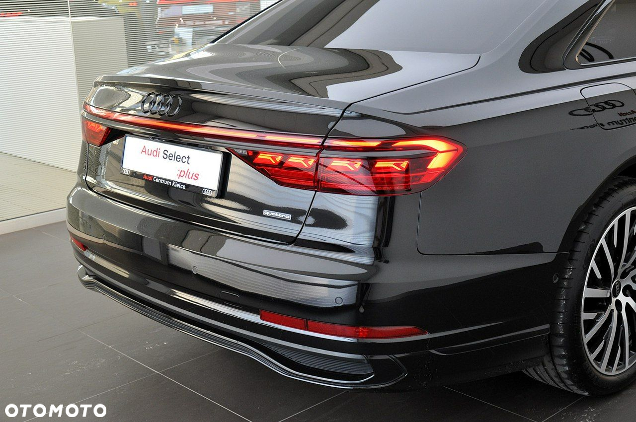 Audi A8 - 10