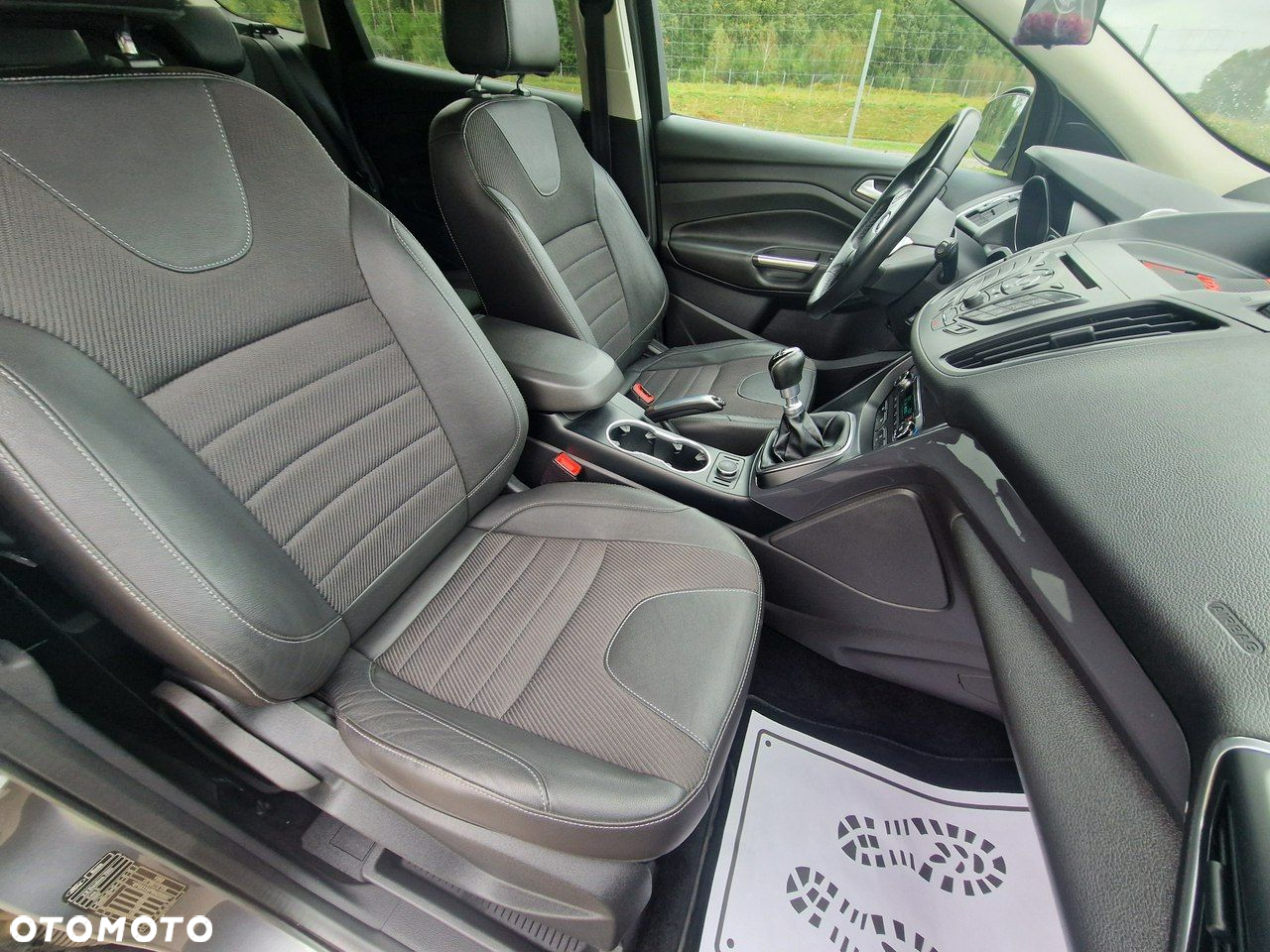 Ford Kuga - 10