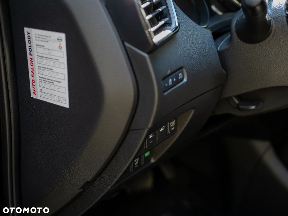 Nissan X-Trail 2.0 dCi Tekna 4WD Xtronic - 18