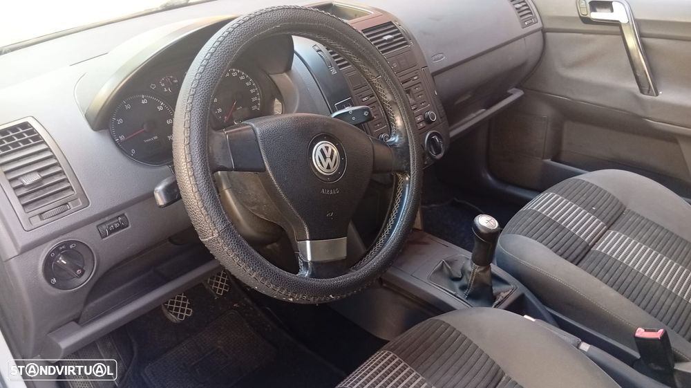 VW Polo 1.2 Live - 12