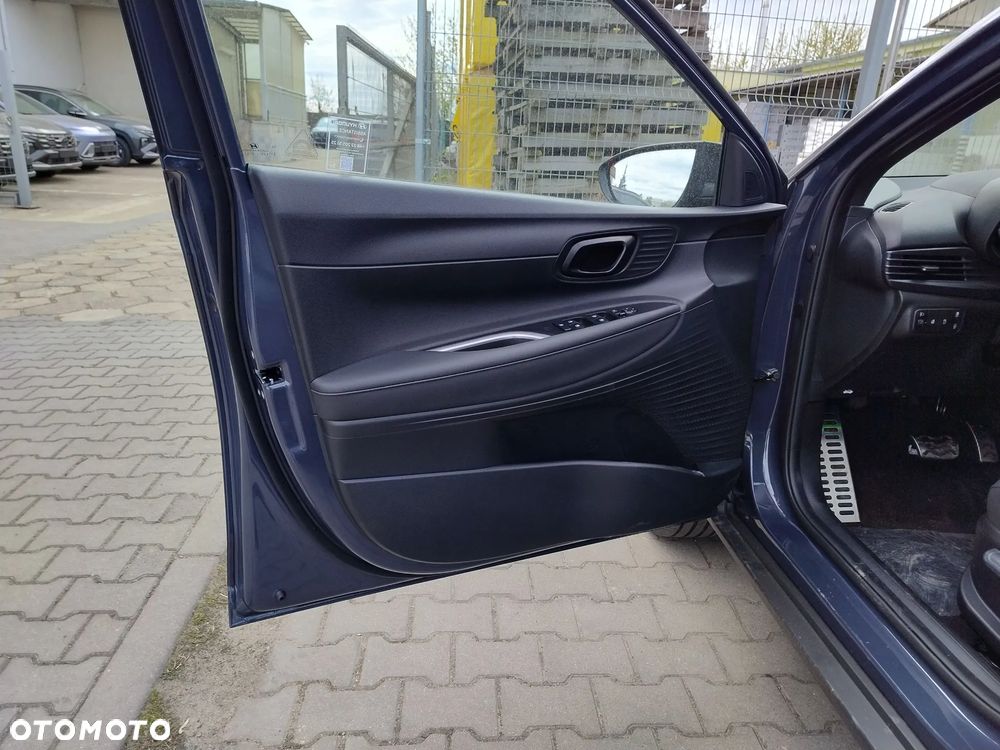 Hyundai Bayon 1.0 T-GDI Smart Black DCT - 10