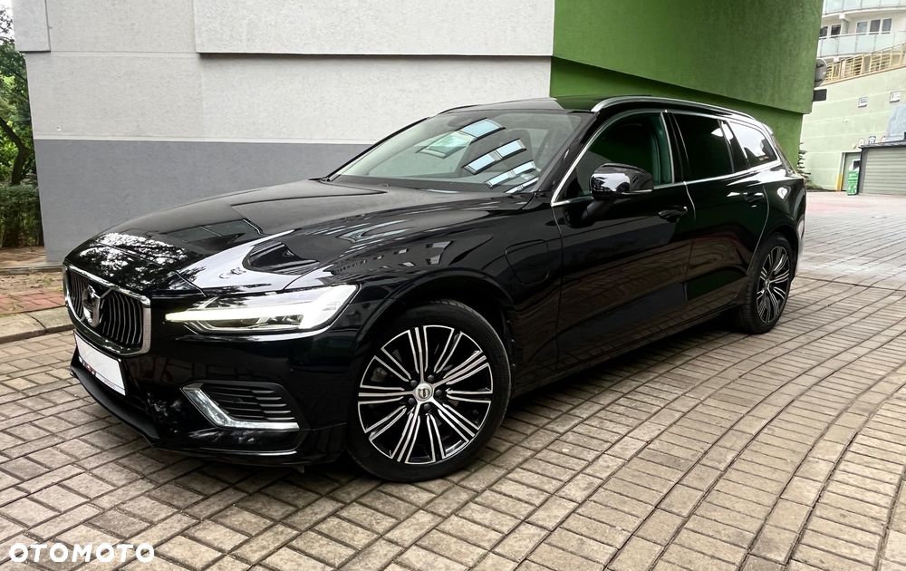 Volvo V60 T6 AWD Plug-In Hybrid Inscription Expression - 1
