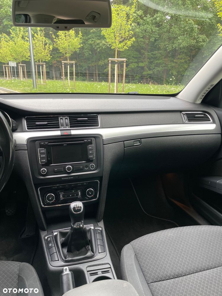 Skoda Superb 2.0 TDI Ambition - 17