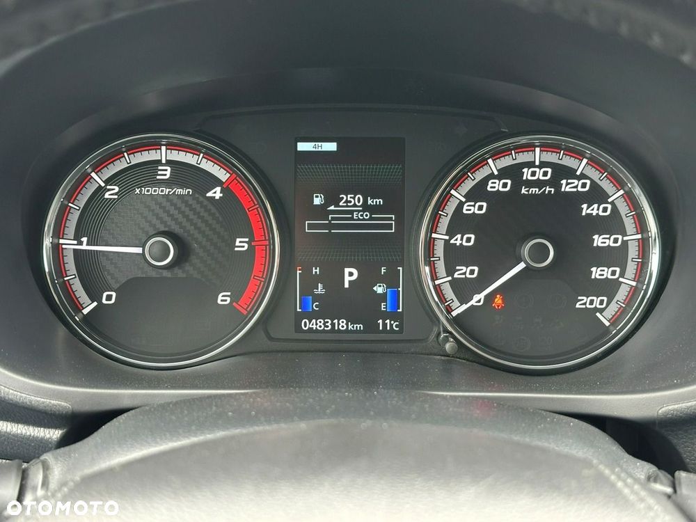 Mitsubishi L200 2.2 d DC Instyle Plus - 33