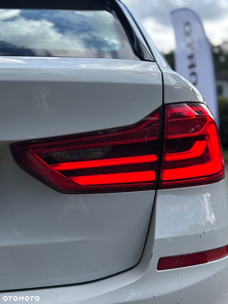 BMW Seria 5 530d Luxury Line sport - 34
