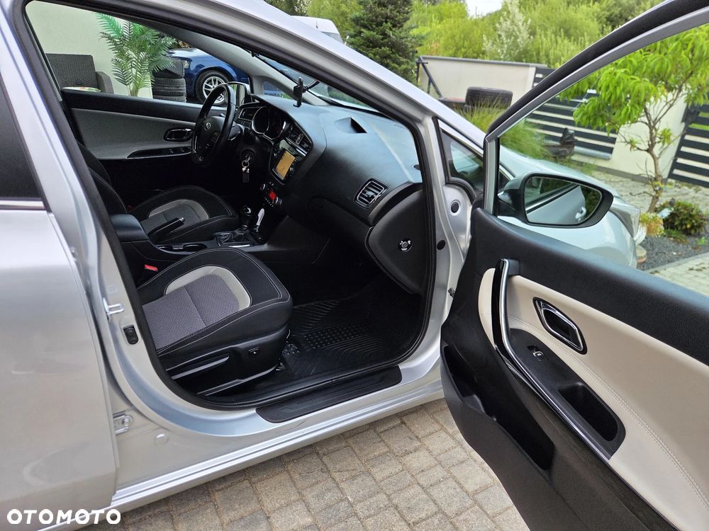 Kia Ceed 1.6 CRDi 136 DCT ISG Platinum Edition - 14