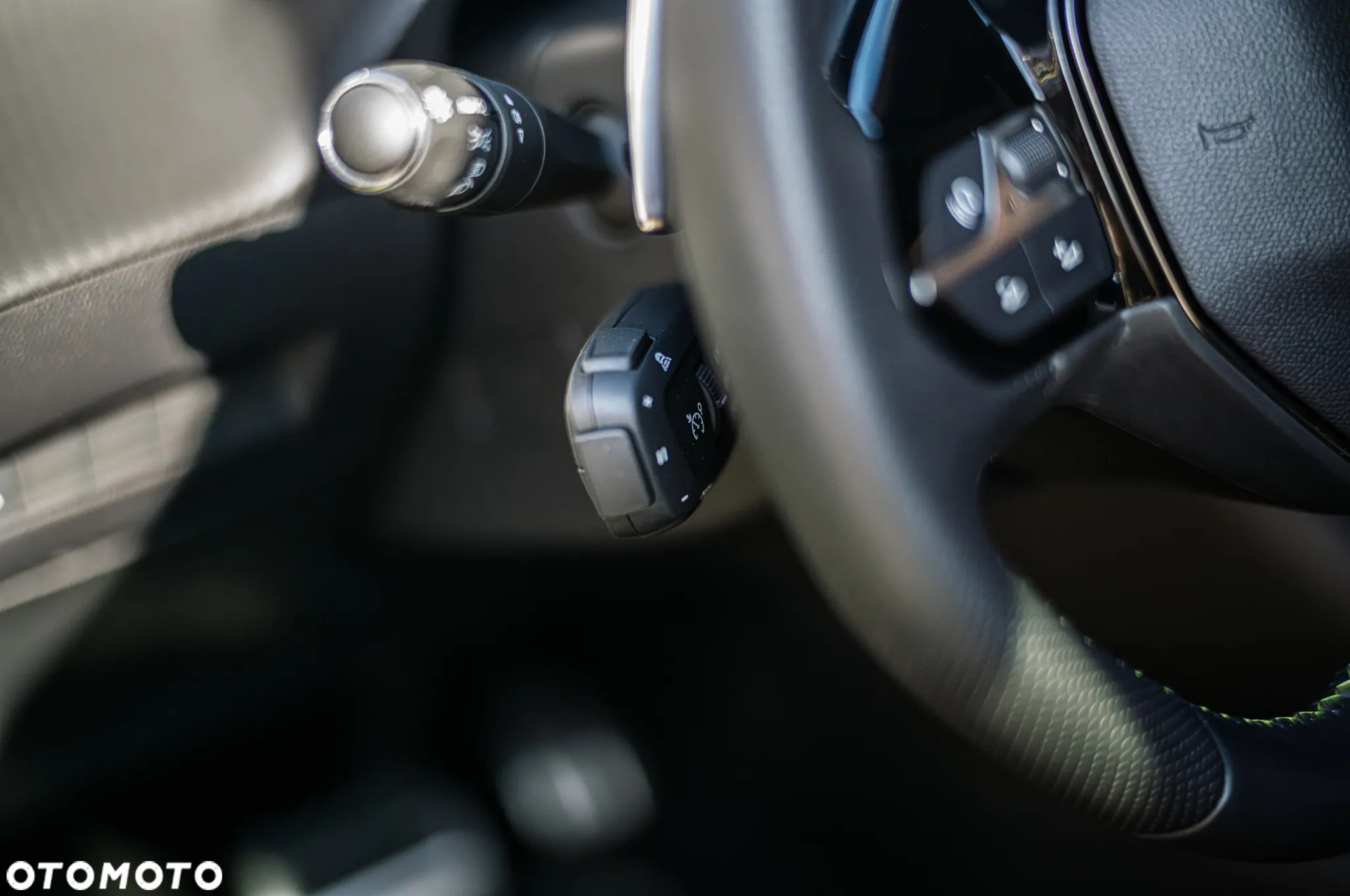 Peugeot 208 - 11