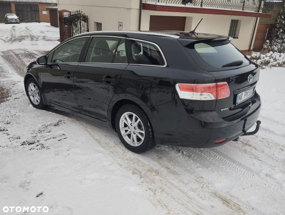 Toyota Avensis 1.8 Executive - 29